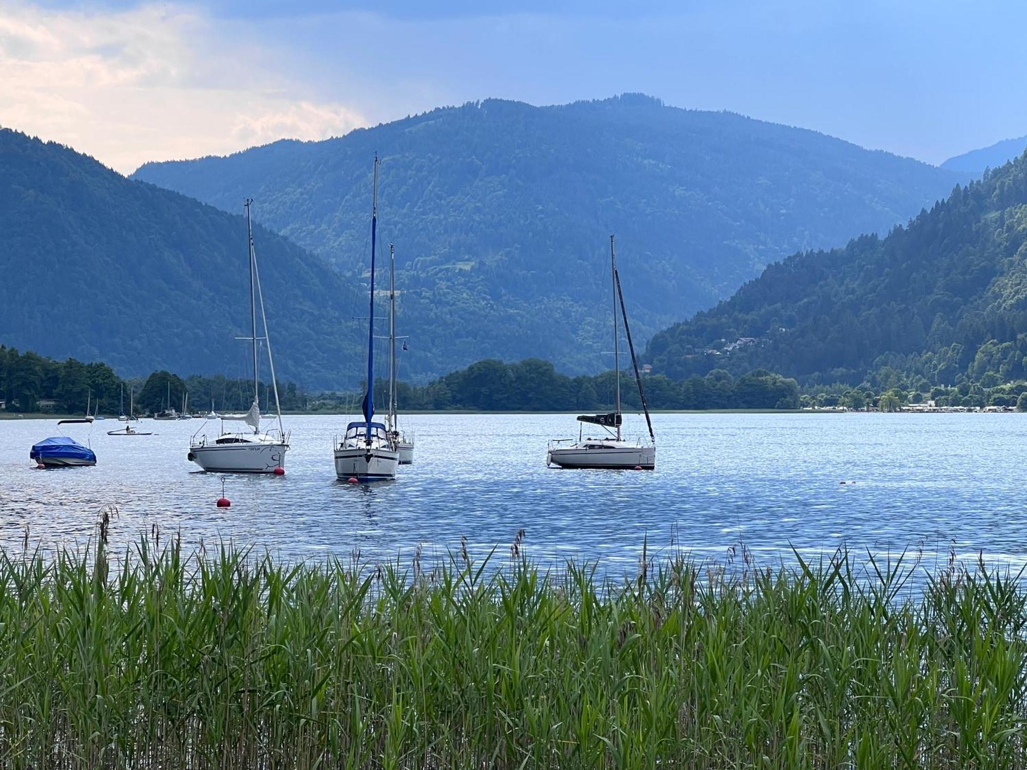 Ferienwohnung Mit Seeblick - Ossiacher See Gerlitzen Заттендорф Экстерьер фото